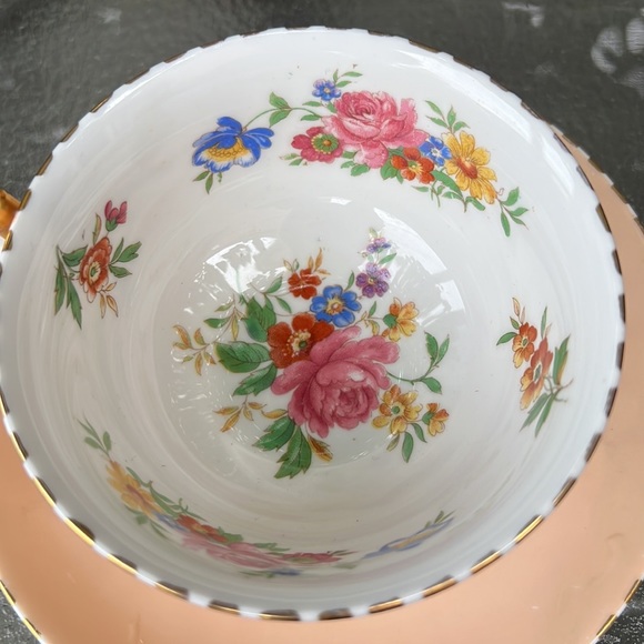 Vintage ROYAL CHELSEA English teacup and saucer. - Picture 4 of 9